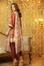 Alkaram Printed Khaddar 3 Piece Suit FW-04.1-Maroon - Image 2