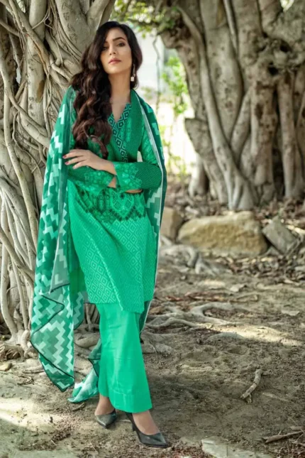 Gul Ahmed 3PC Unstitched Corduroy Suit with Printed Cotton Net Dupatta CD-12 A Green