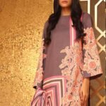Alkaram Printed Khaddar 3 Piece Suit FW-04-Pink
