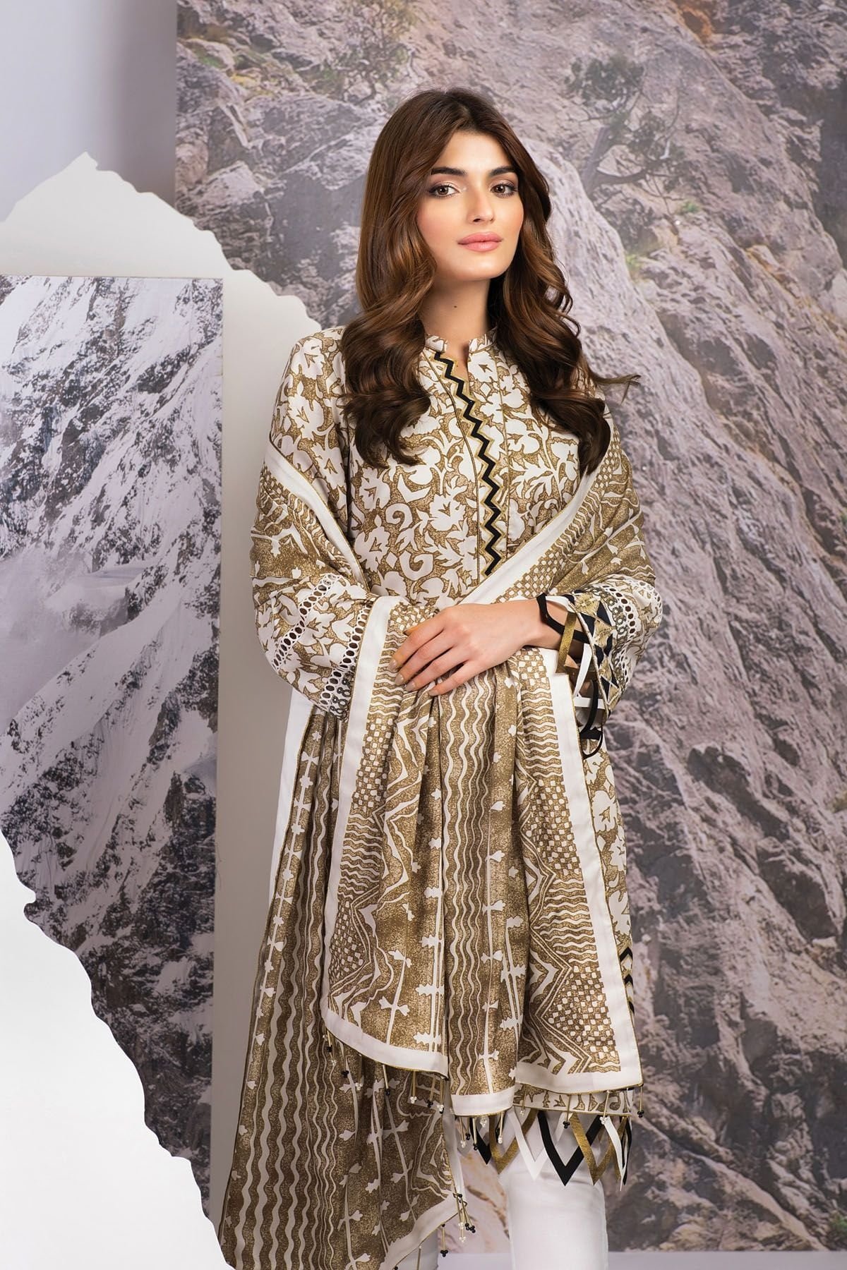 Alkaram Printed Viscose Suit Unstitched 2 Pcs FW-38.1 Beige Alkaram Printed Viscose Suit Unstitched 2 Pcs FW-38.1 Beige